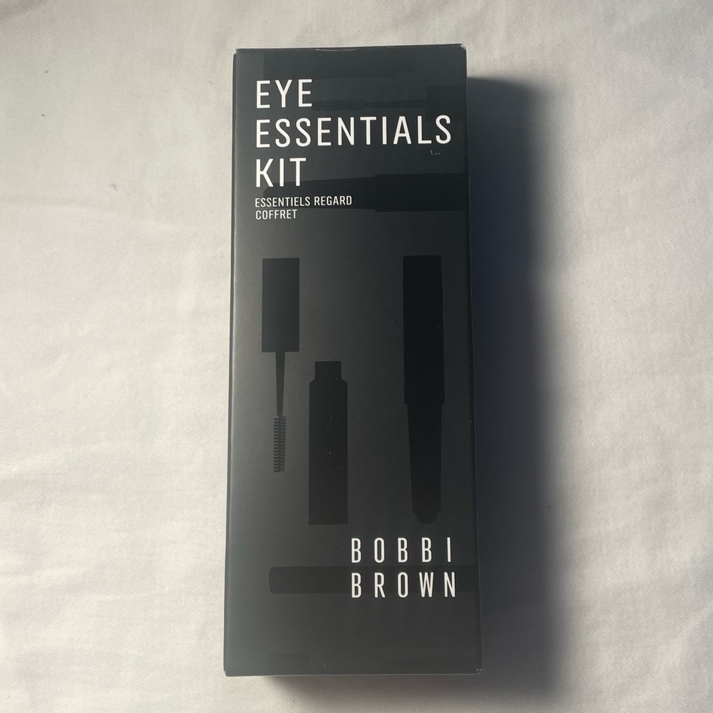 NEW IN BOX Bobbi Brown Eye Essentials Kit